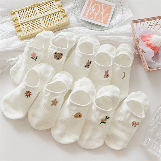 New Womens' Embroidered Bear Flower Strar Moon Squirrel White Cotton Fashion Summer No Show Invisible Socks Slippers Dropship Peaceful Pleasures Health and Wellness 2 pairs of random One Size