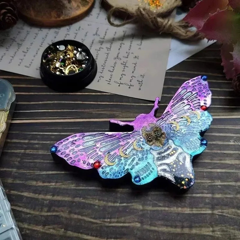 Handmade Creative Shape Moth Keychain Epoxy Resin Mold Necklace