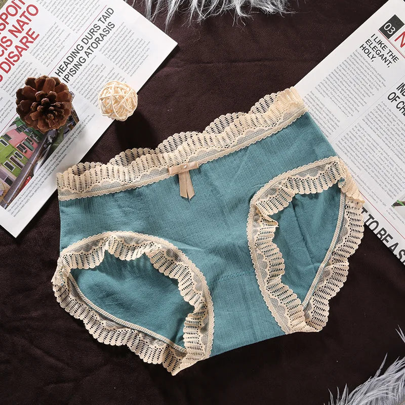 Women's Lace Seamless Briefs | Cotton Crotch Mid-Waist Panties