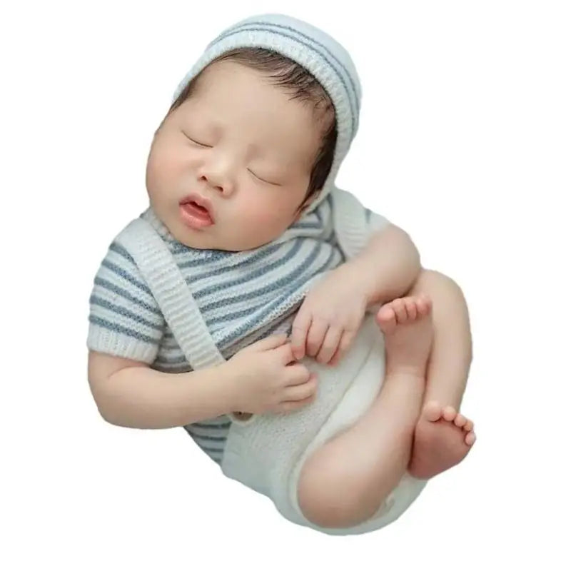 Newborn Photo Props Clothing Set – Hat, Top & Pants | 0–6M