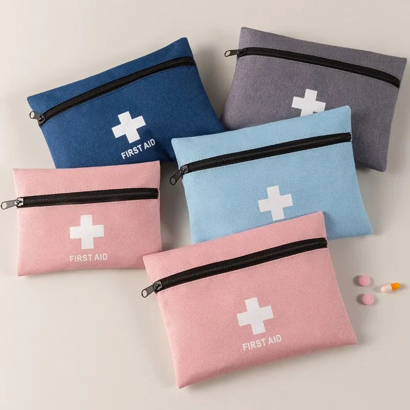 Compact First Aid Kit Bag – Portable Travel & Outdoor Storage