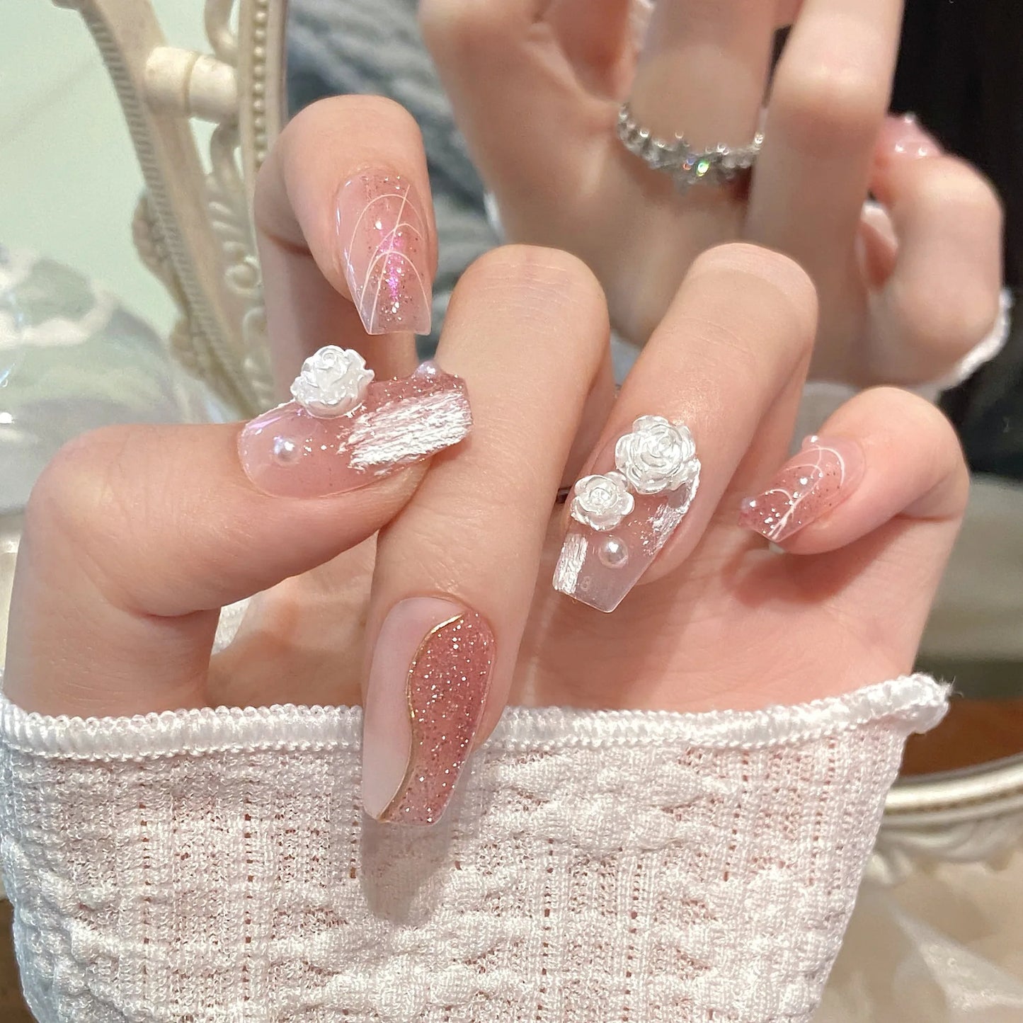 Handmade Sweet Pink Aurora Press on Nails with White Camellia Design False Nails Wearable Reusable Ins Shiny Fake Nail Patches Peaceful Pleasures Health and Wellness S