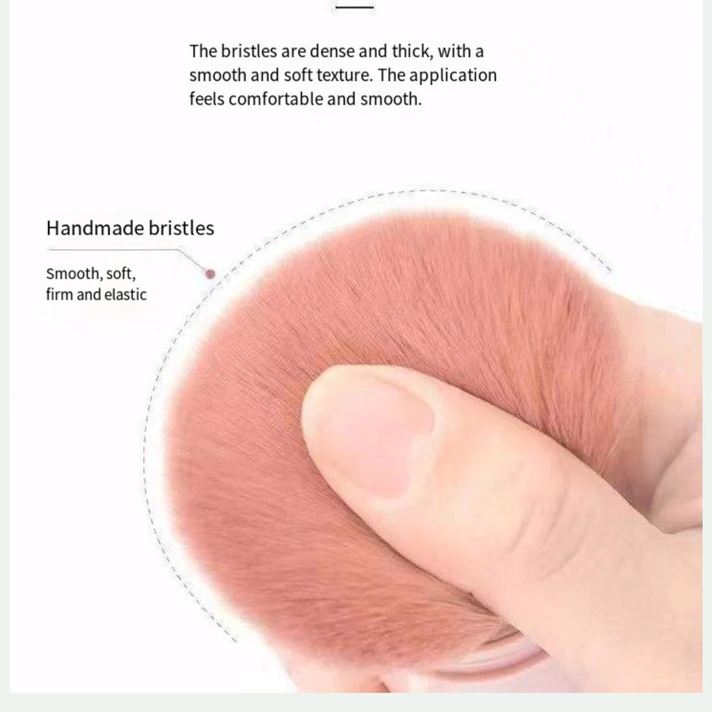 Extendable Travel Makeup Brush – Powder & Blush On-the-Go