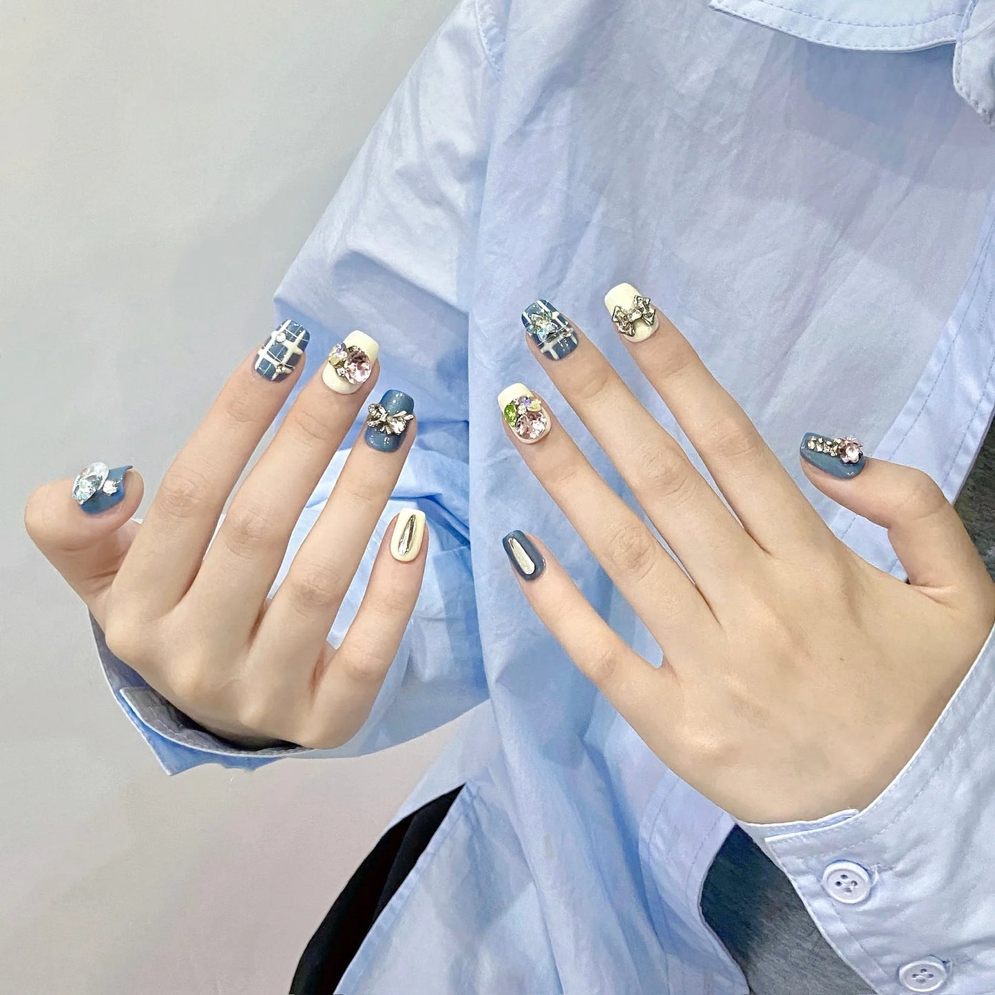 Handmade Press on Nails Shiny Sequin Rose Pink Fake Nails 3D Crystal Design Short Ballet Fashion False Nails Wearable Full Cover Peaceful Pleasures Health and Wellness