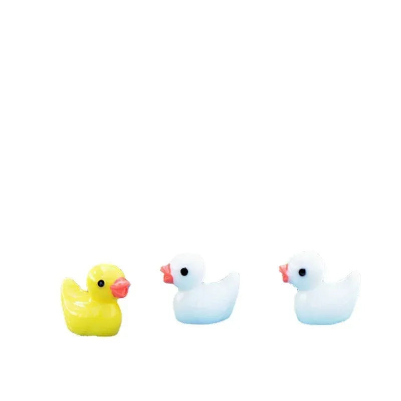 1/3/5PCS Cute Mini Resin Yellow Duck Ornament Miniature Figures Tiny Duck Resin Handicraft Micro Landscape Dollhouse Decoration Peaceful Pleasures Health and Wellness