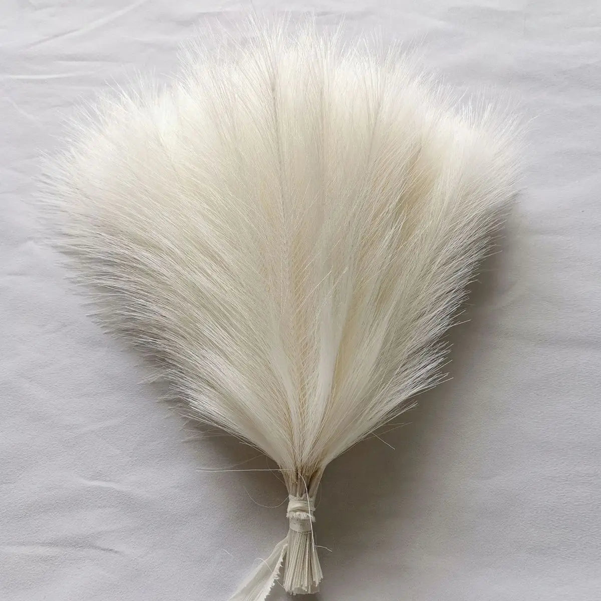 Artificial Pampas Grass Reed Stems 5/10 Pcs – Boho Home Decor