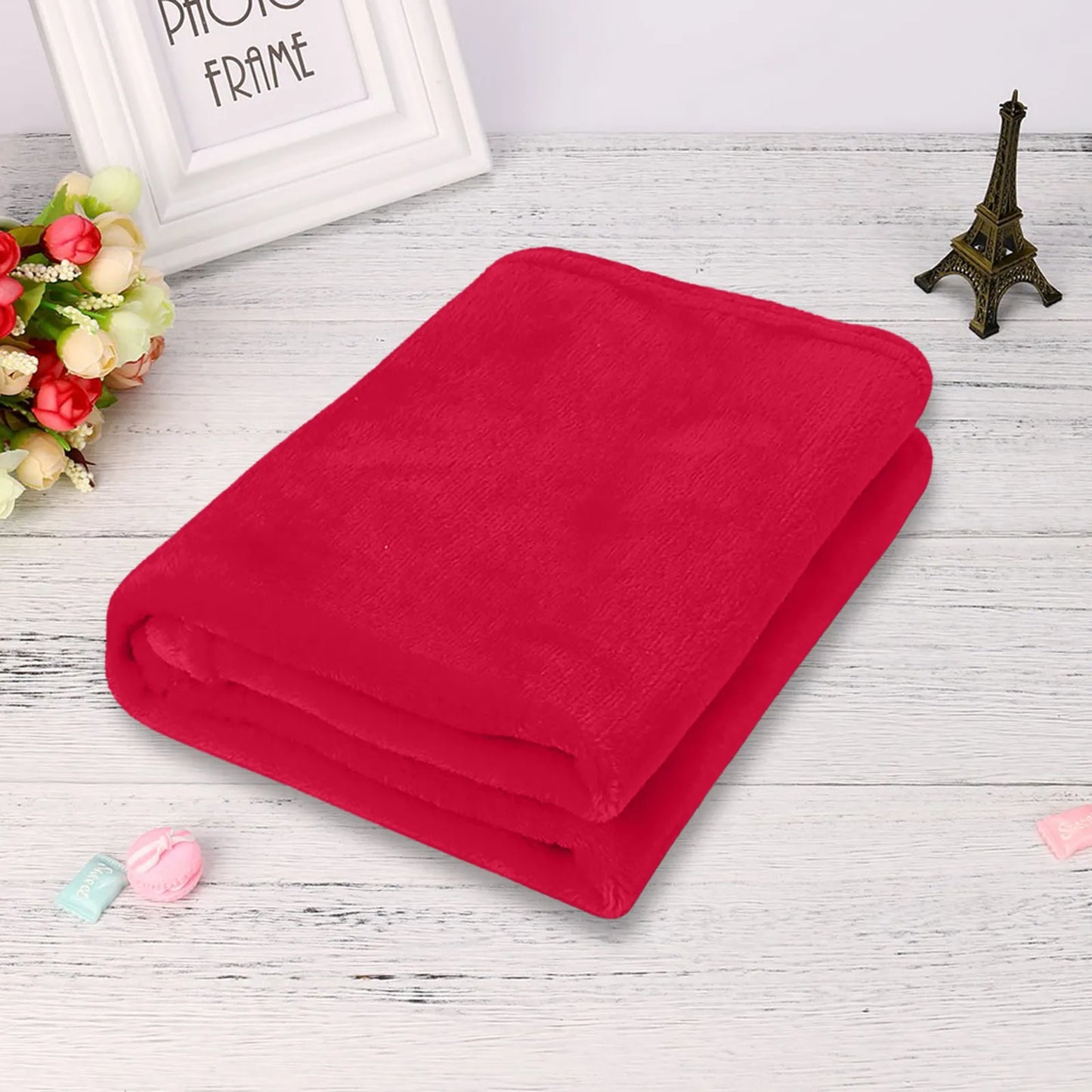 Soft Coral Fleece Throw Blanket – Cozy Sofa & Bed Cover