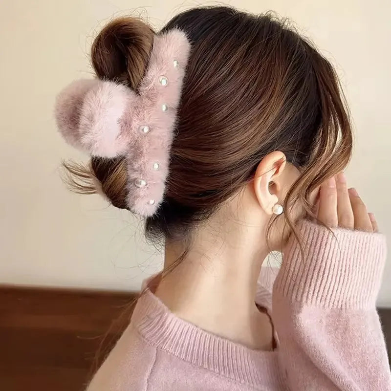 Sweet Hair Big Shark Clip Cute Pearl Plush Grab Clip At The Back of The Head Autumn and Winter Hair Accessories Hair Accessories Peaceful Pleasures Health and Wellness