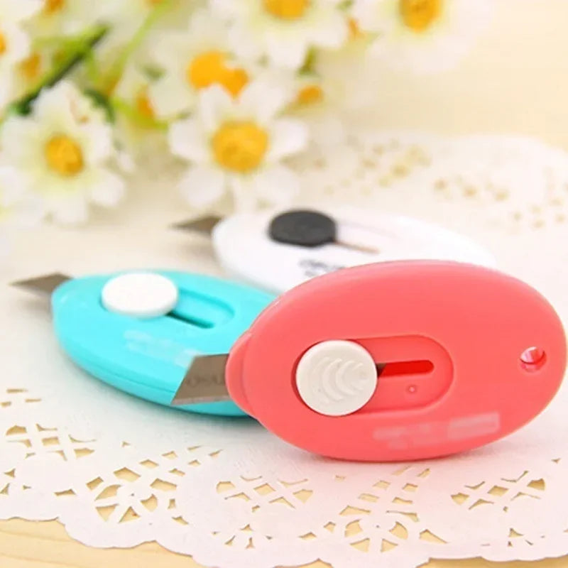 Mini Utility Knife Portable Hook Design Box Cutter Stationery Office