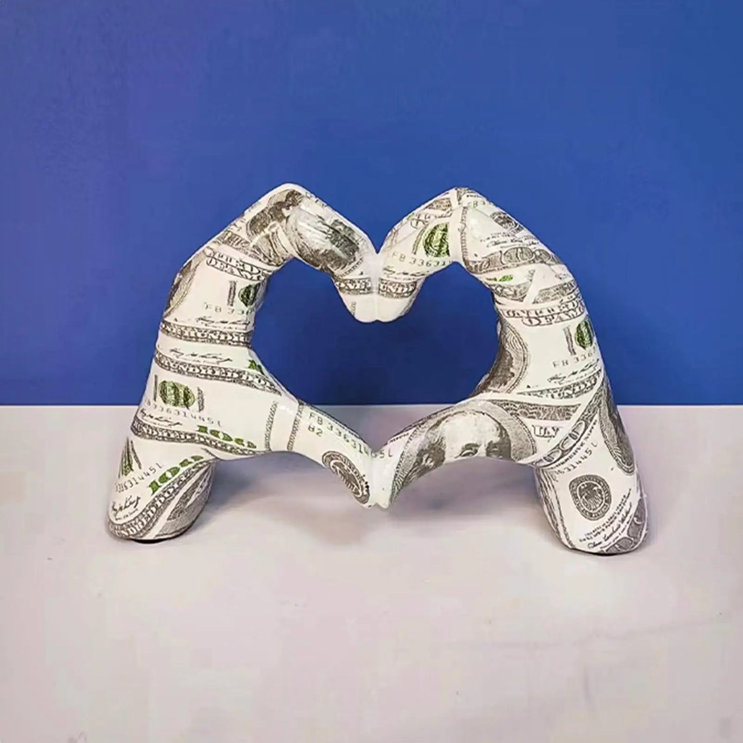 Creative Graffiti Resin Hand Heart Gesture Statue Home Decoration NordicHeart Shaped Statue For Girlfriend Valentine Day Gift Peaceful Pleasures Health and Wellness