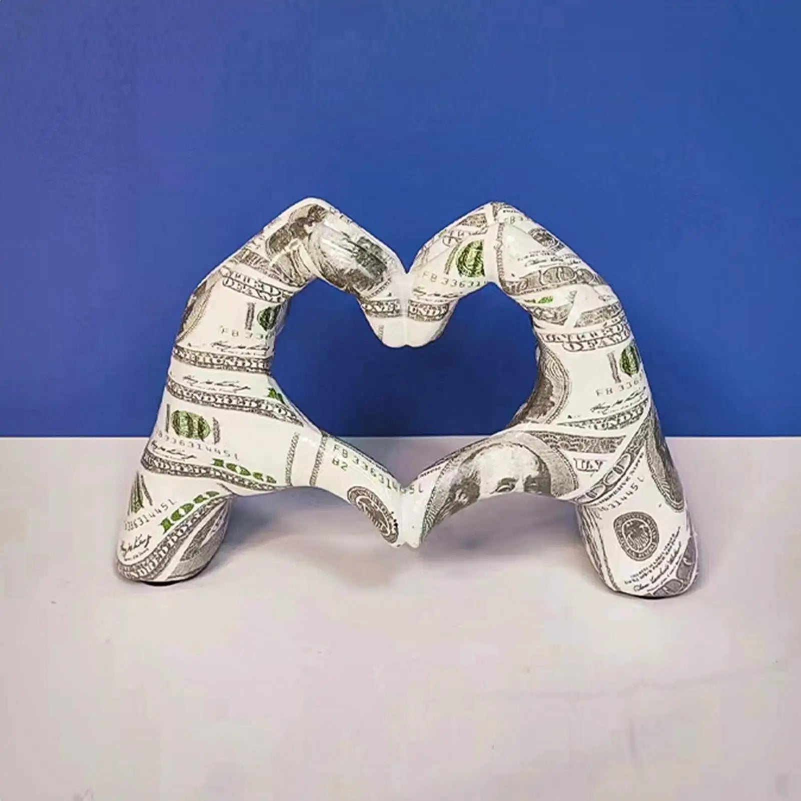Creative Graffiti Resin Hand Heart Gesture Statue Home Decoration NordicHeart Shaped Statue For Girlfriend Valentine Day Gift Peaceful Pleasures Health and Wellness