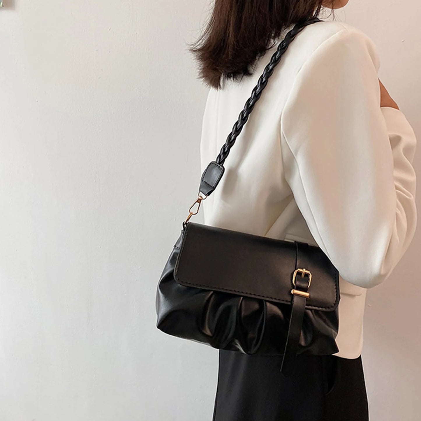 Female Fashion Crossbody Bag Versatile Temperament Lightweight Handbags Exquisite Gift for Girls Birthday Peaceful Pleasures Health and Wellness
