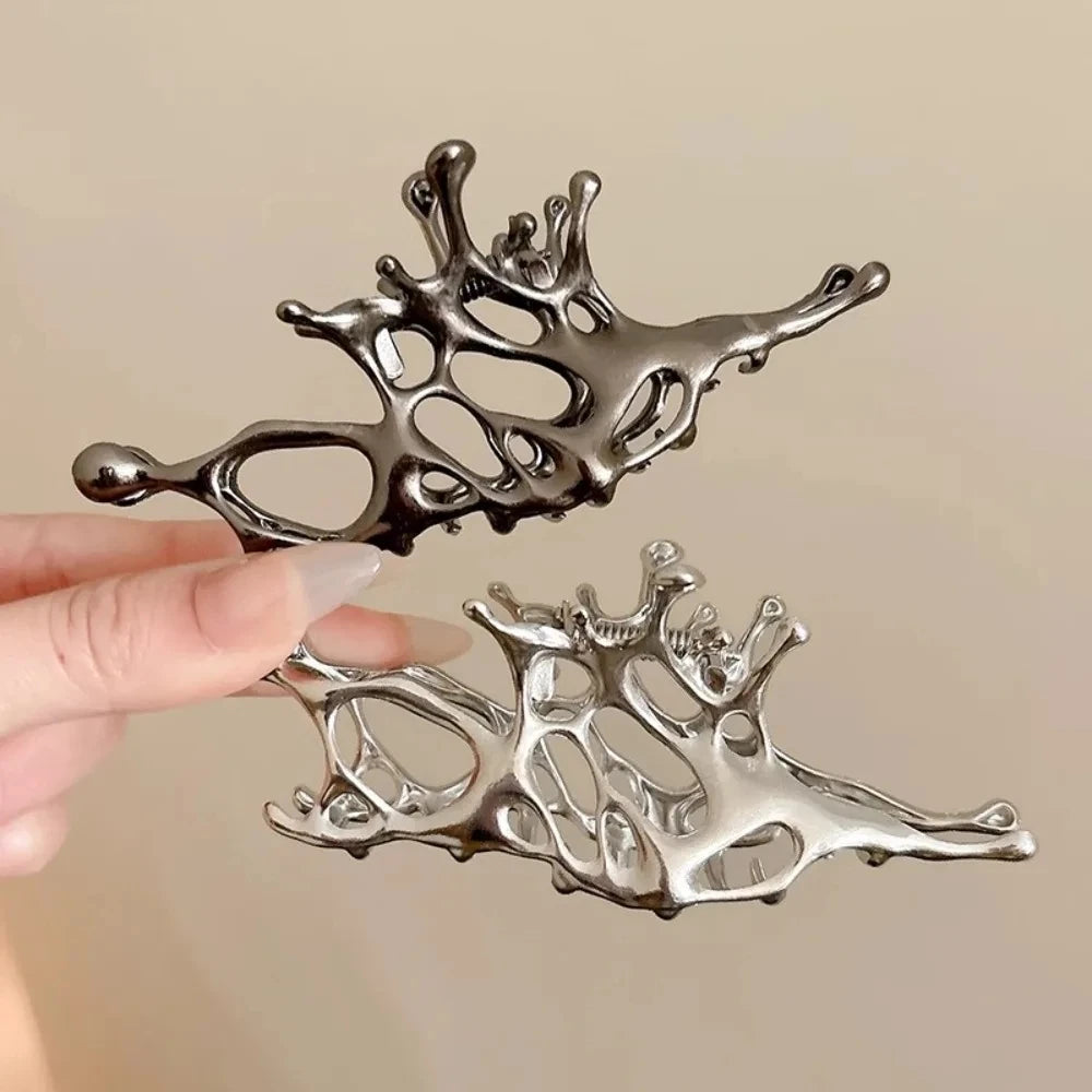 1 Geometric Claw Clips Women Large Metal Silver Korean Fashion Shark