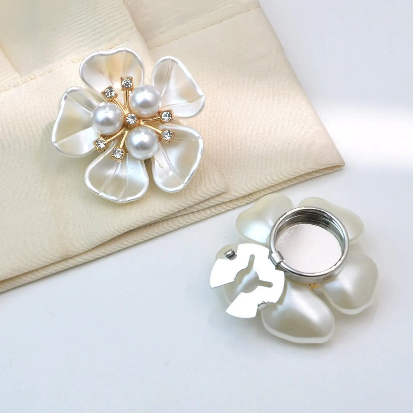 1pcs Fashion Rhinestone Button Covers Shirt Buttons Sleeve Flower Cufflinks for Men Women Decorative Accessories Jewelry Gifts Peaceful Pleasures Health and Wellness