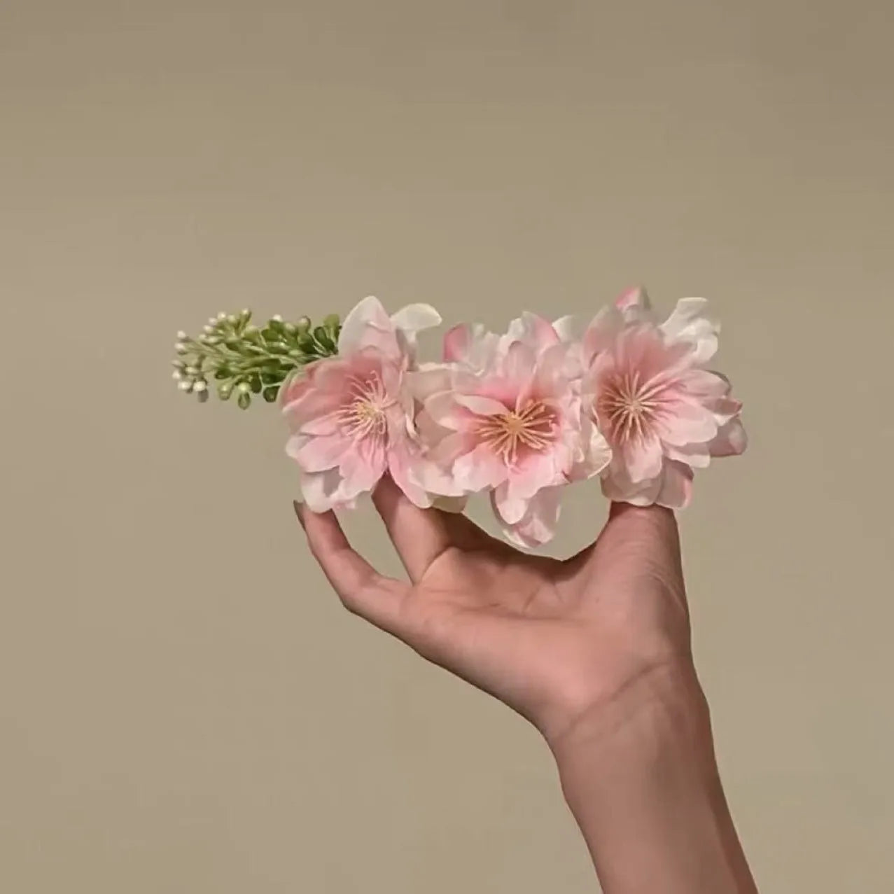 Pink Flower Hair Comb Spring and Summer Atmosphere Travel Hair Accessory Creative New Chinese-style Side-tied Hairpin Headwear Peaceful Pleasures Health and Wellness Pink One Size