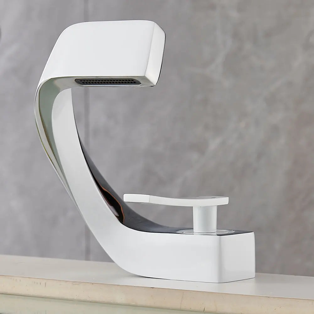 AOGUTU Black Basin Faucet | Single Hole Deck Mount Mixer Tap