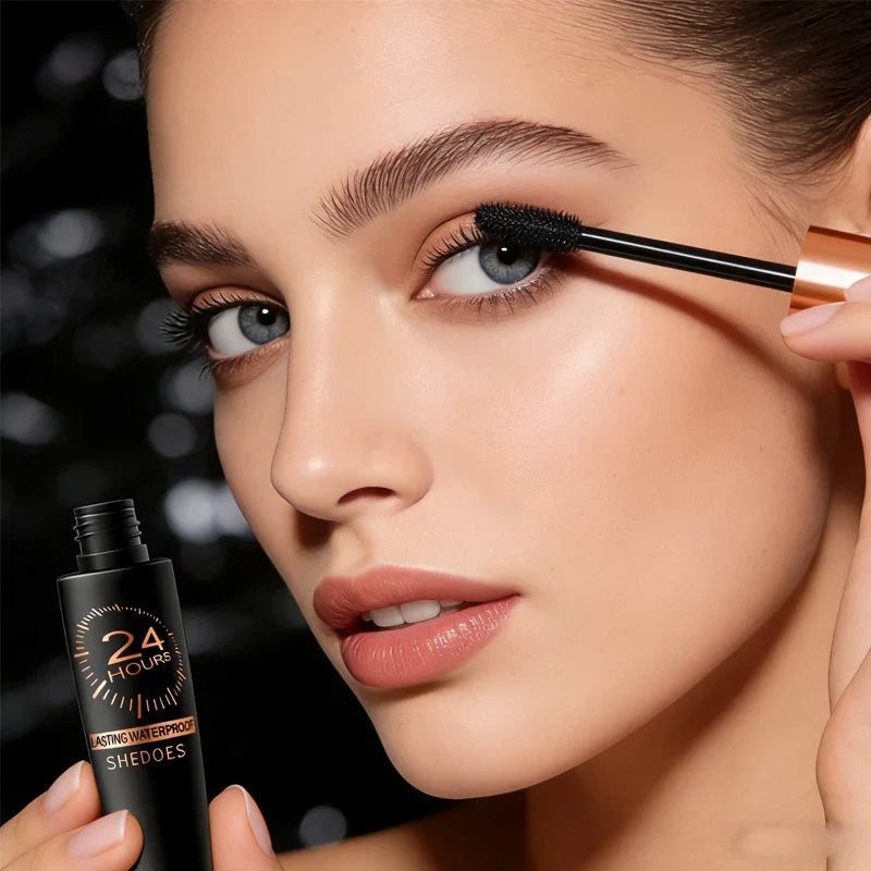 Waterproof Slim Black Mascara – Smudge-Proof Natural Lashes
