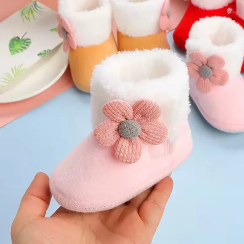 Newborn Baby Snow Boots – Soft Pompom Booties 0–18M