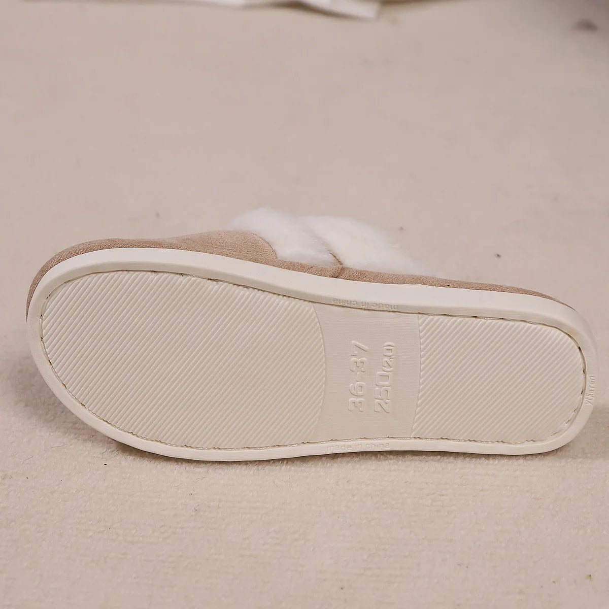 Women's Winter Plush Slippers – Warm Non-Slip Indoor Slides