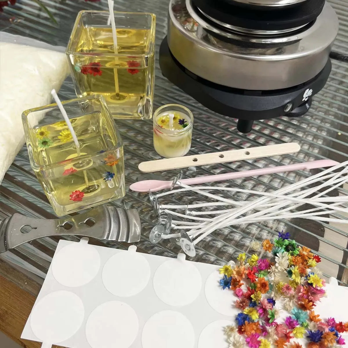 200g Soy Wax DIY Candle Making Kit with Wicks & Supplies