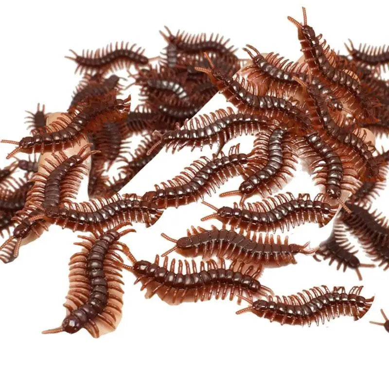 100pcs Realistic Fake Cockroach Prank Toy – Halloween Gag Set