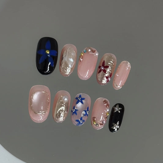 Press On Nails Gold Pearl Flower | Short Round Fake Nails 10pc Press-On Nails Peaceful Pleasures Health and Wellness