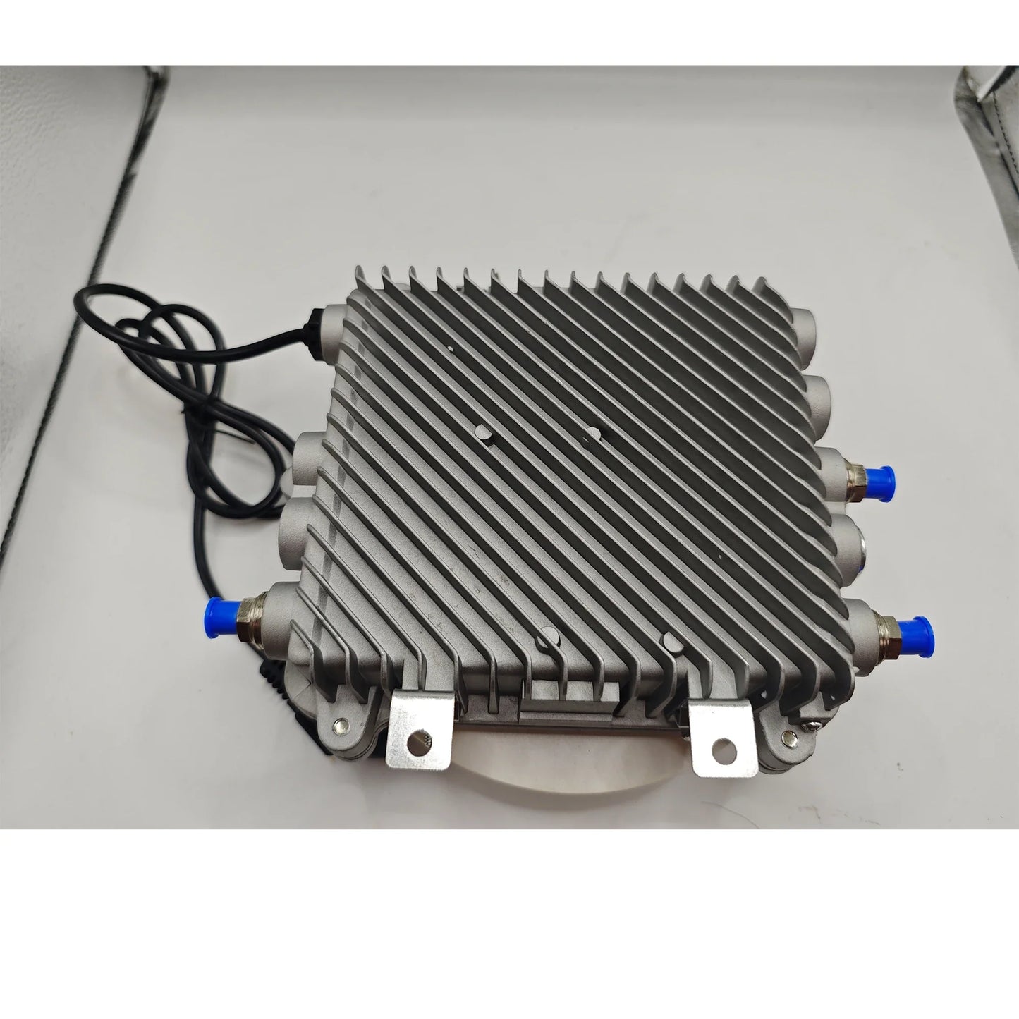 Tuoying 38dB Bidirectional CATV RF Amplifier 45-860MHz 1-In 2-Out