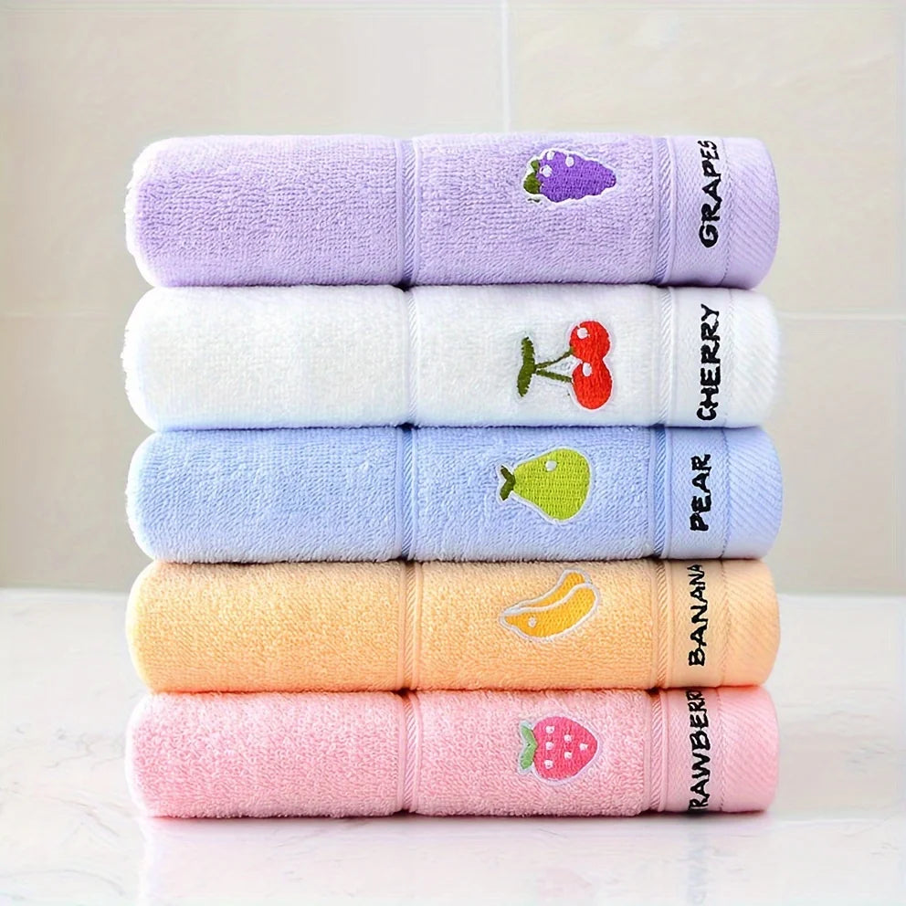3 Random Color Fruit-Patterned Towels, Pure Cotton Children's Towels, Cartoon Fruit Baby Towels, Small Square Towels, Essential Home Items, Skin-Friendly and Non-Irritating Children's Towels Peaceful Pleasures Health and Wellness