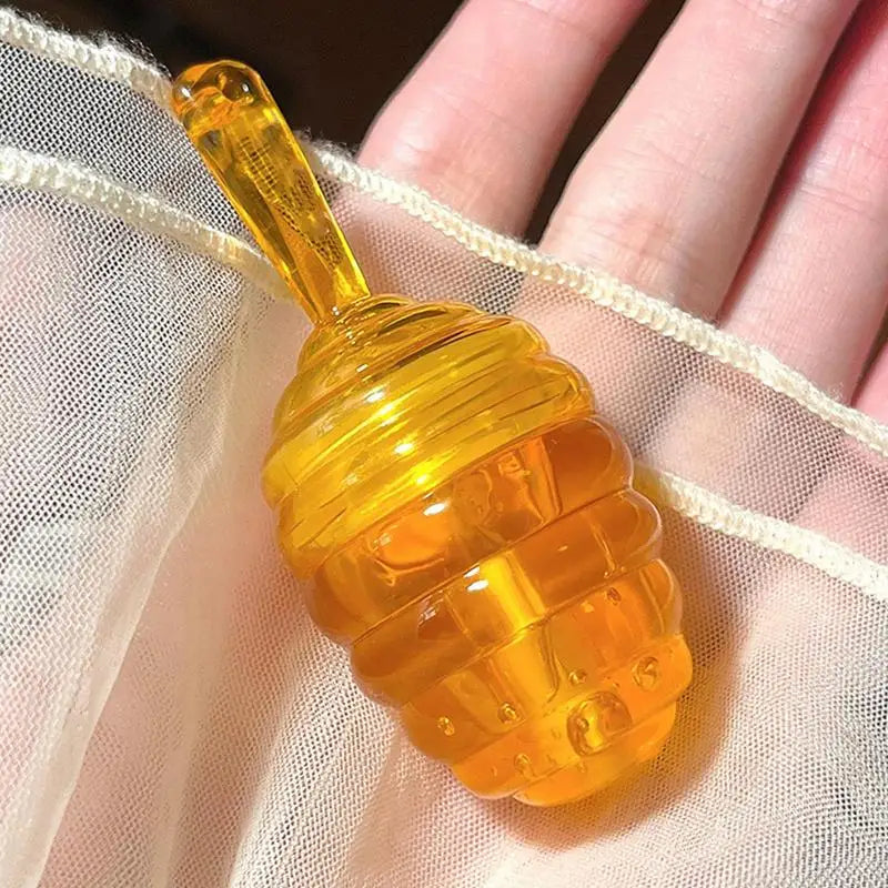 Disaar Honey Pot Lip Oil – Hydrating & Nourishing Lip Gloss