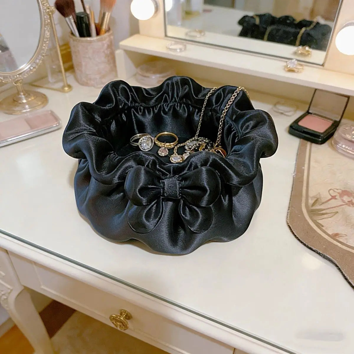 Bow-shaped 3D Printing Storage Tray INS Lolita-style Princess Dress Makeup Brush Pen Holder Desktop Cosmetic Jewelry Storage Box Peaceful Pleasures Health and Wellness Black