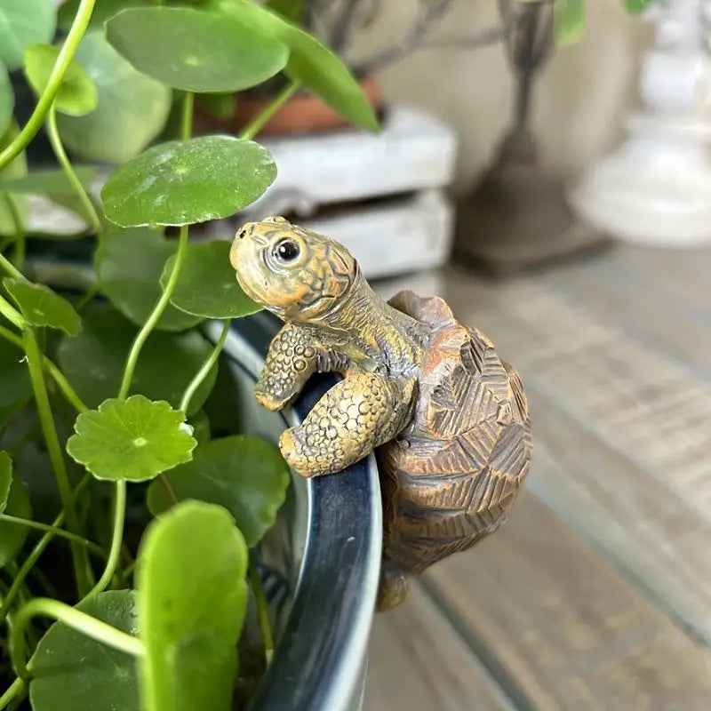 Resin Hanging Turtle Statue | Plant Pot Hanger & Garden Decor
