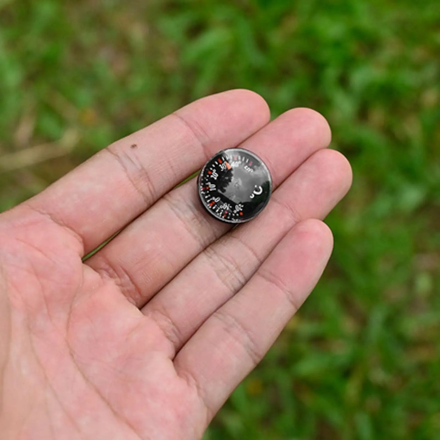Mini Battery-Free Mechanical Car Dashboard Thermometer