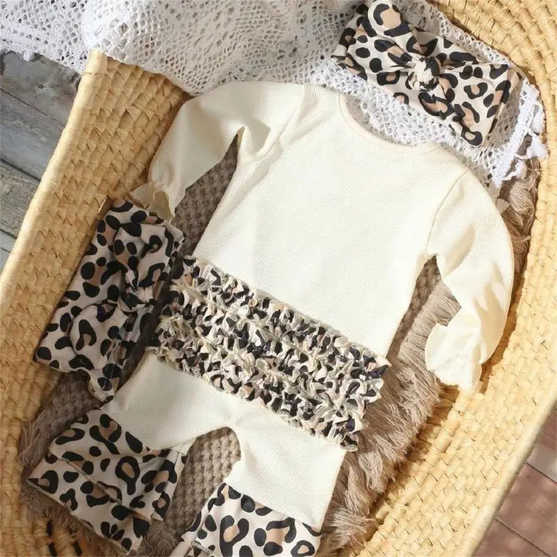 Newborn Photography Outfit Set – Romper, Hat & Headband 0–1M