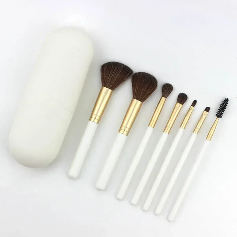 7-Piece Professional Makeup Brush Set – Foundation & Highlighter