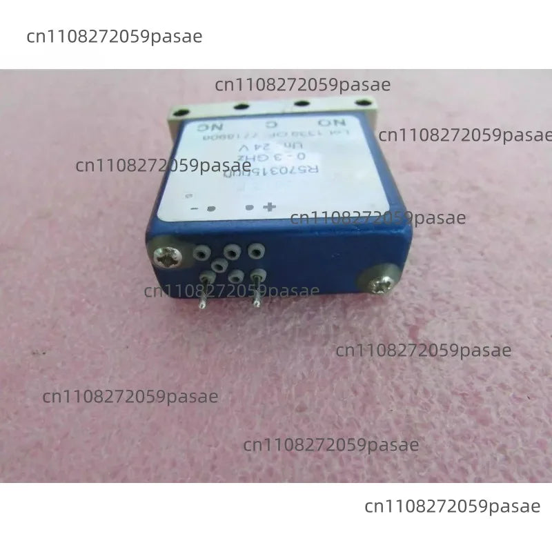 Radiall R570315000 DC-3GHz 300W 24V RF Coaxial SPDT Switch