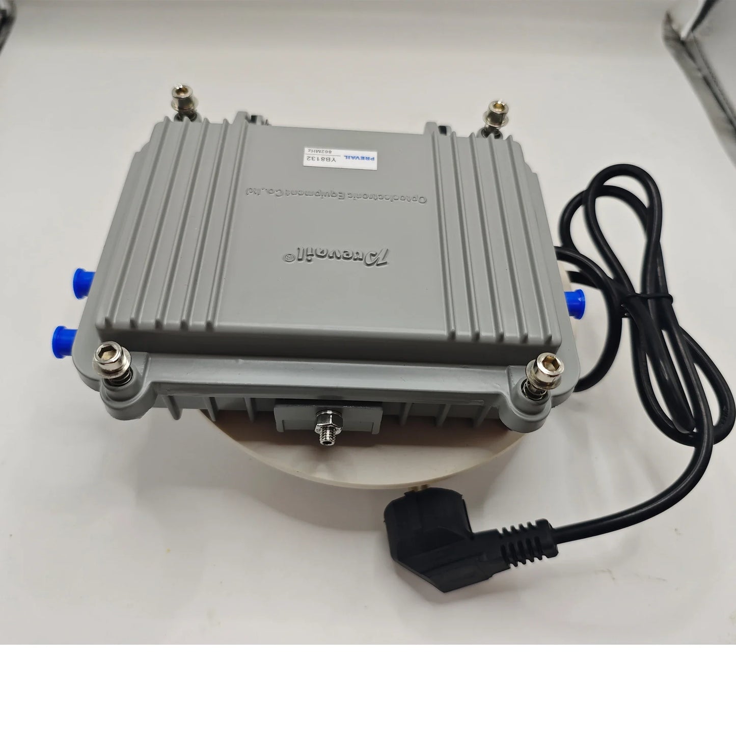 32dB CATV RF Amplifier 45-860MHz 1-In 2-Out | Tuoying YB8032