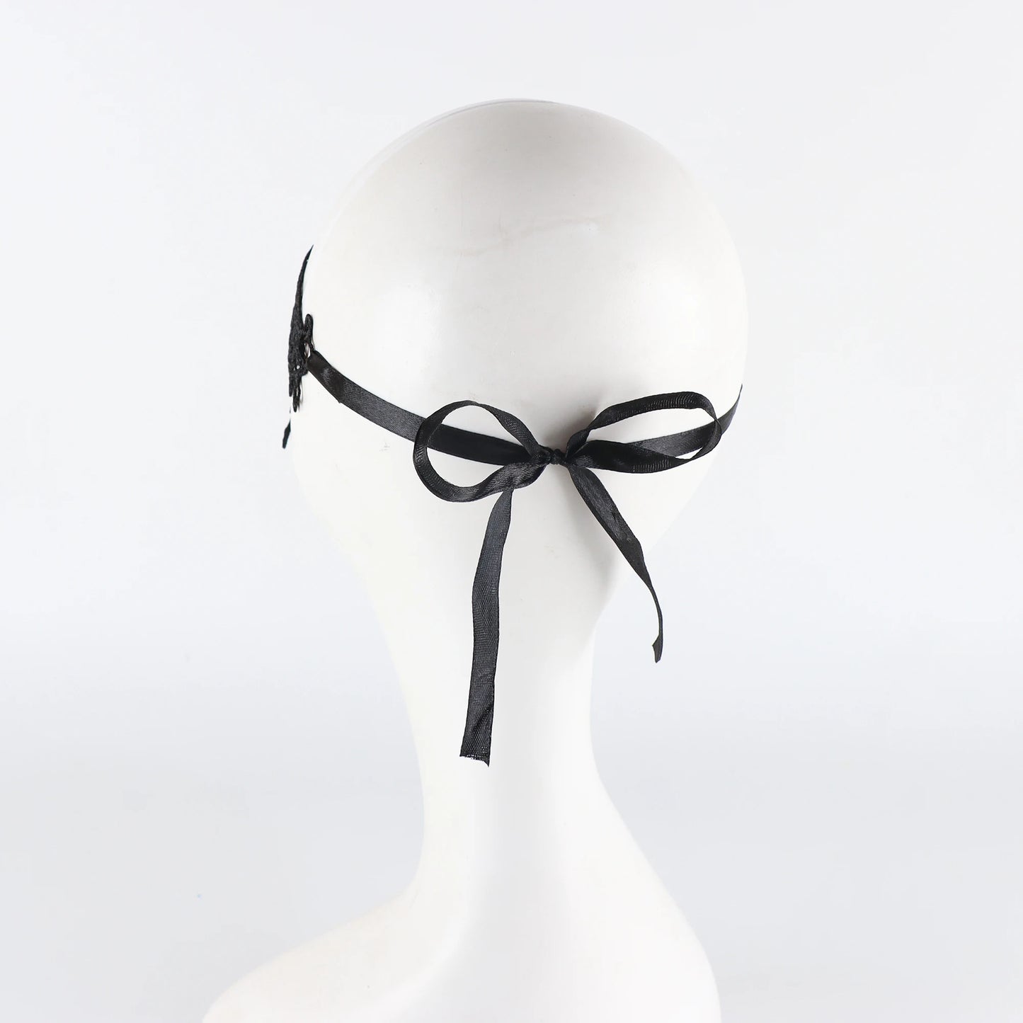 Black Queen Lace Mask Embroidery Appliques Party Costume Carnival