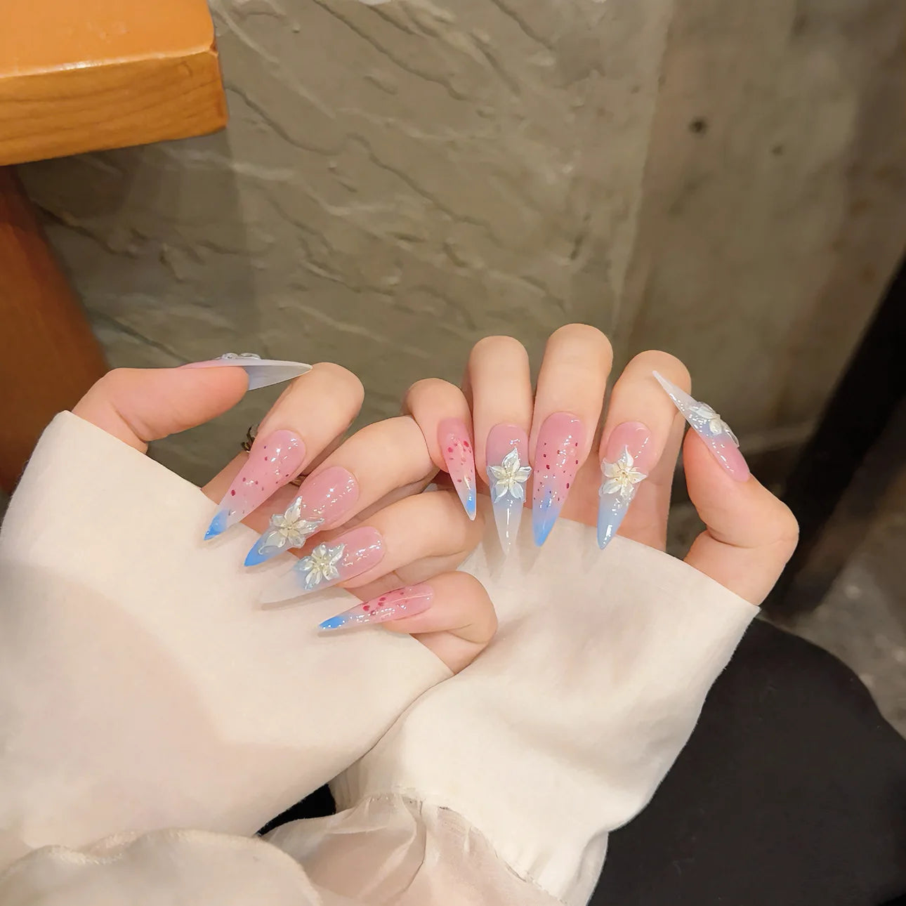 Handmade Press-On Nails Blue Lily Flower Gradient Pink Stiletto