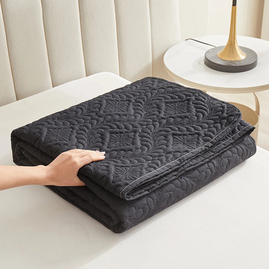Waterproof Pet Blanket | Non-Slip Couch & Furniture Cover