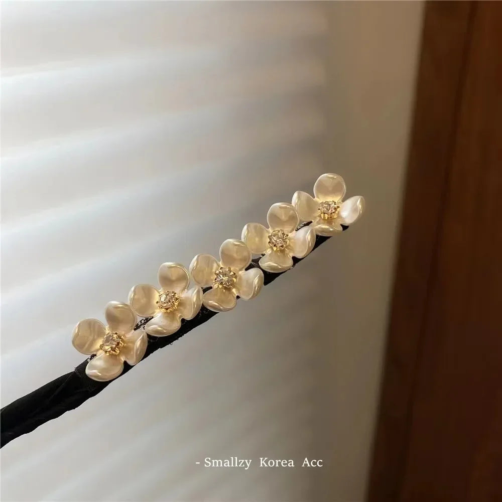 Velvet Bow Hair Twist Clip | No-Heat Ball Head Curl Accessory