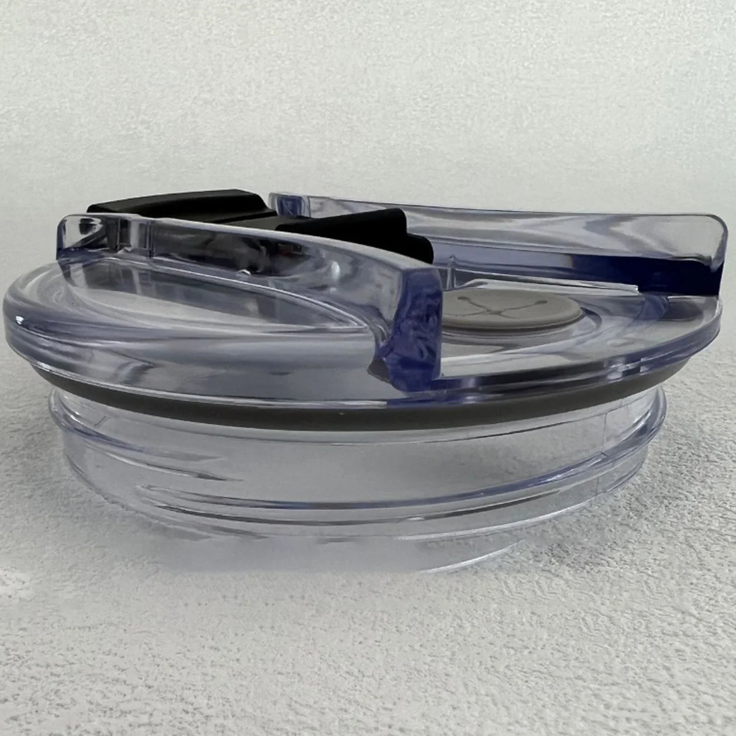 40oz Leakproof Flip Lid with Straw Hole & Snap Lock – BPA-Free