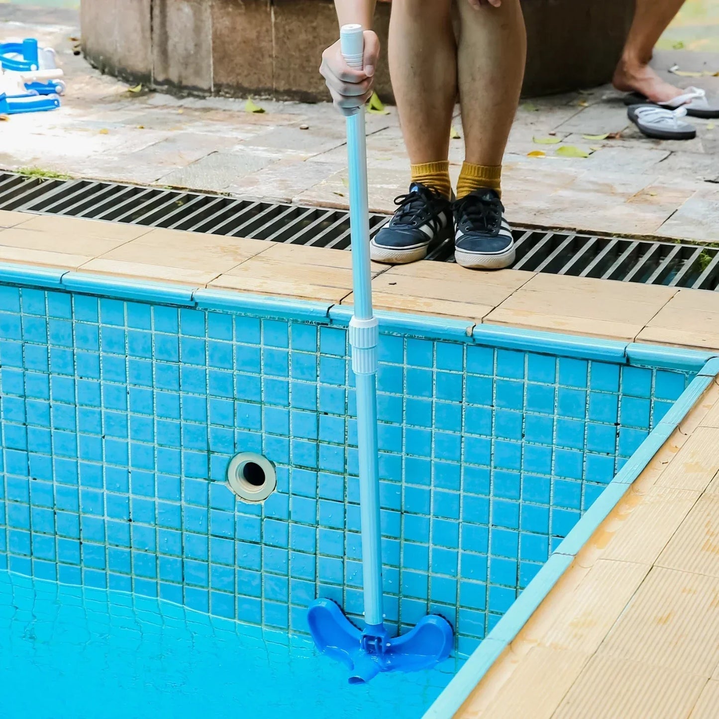 Portable Underwater Pool Vacuum Cleaner – Above & Inground
