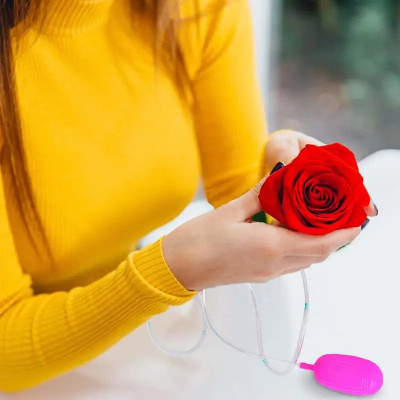（Random Color）Lovely & High Quality 1 pcs Trick Funny Joke Prank Toys Water Squirt Rose Clown Flowers Wedding banquet Peaceful Pleasures Health and Wellness