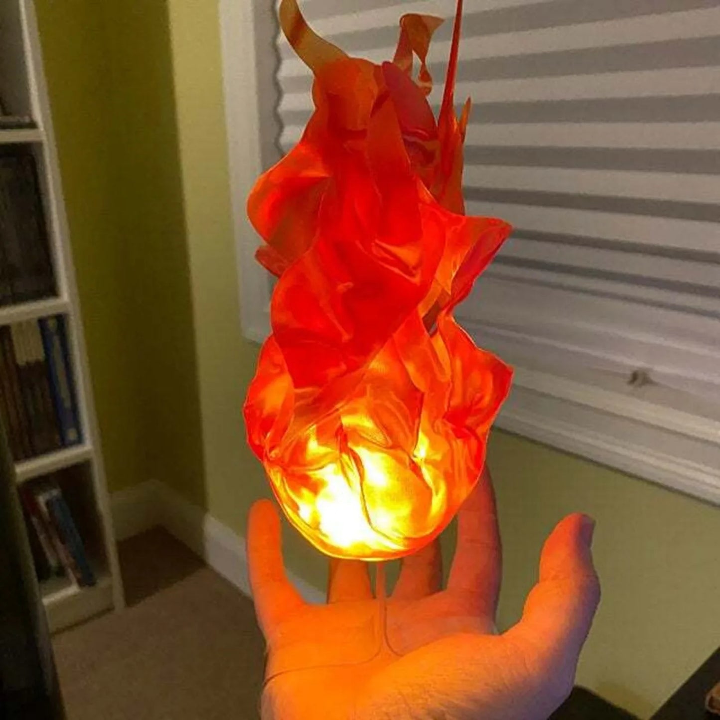 Floating Fireball Lamp – LED Halloween Fire Prop for Cosplay