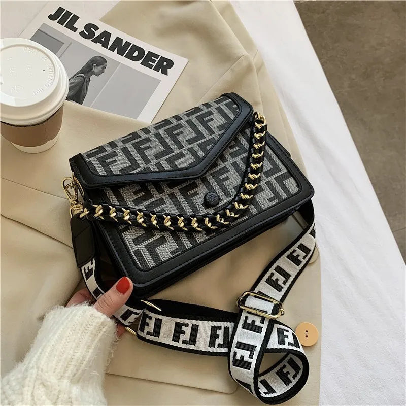 Retro Letter Print Mini Crossbody Bag – Women's Shoulder Bag