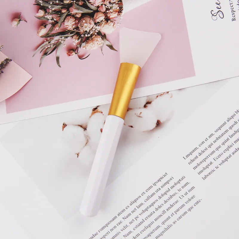 Silicone Face Mask Applicator Brush | Soft DIY Mud Mask Tool