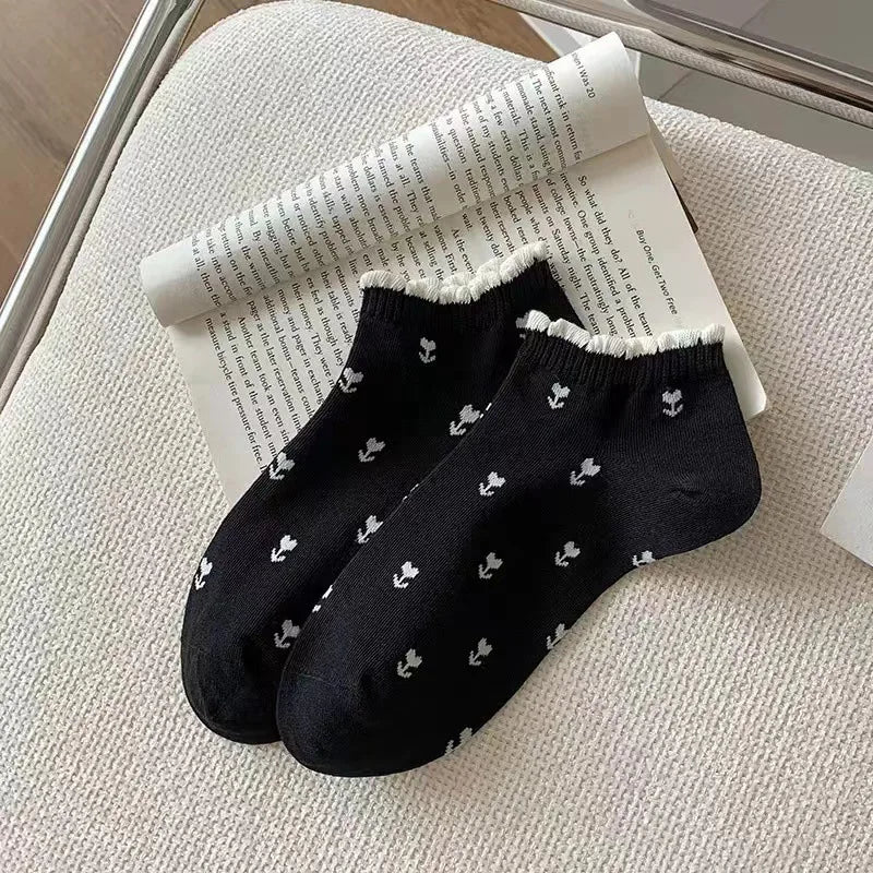 Women's Floral Frilly Ankle Socks | Kawaii Korean Style