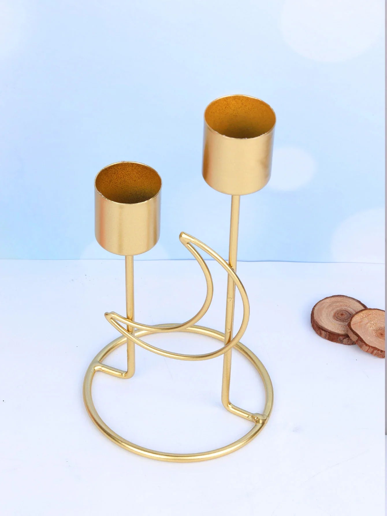 Iron Candle Holder Modern Single-head Candlestick Stand Wedding Dinning Table Decorating Dinner Party Candle Holder Decoration Peaceful Pleasures Health and Wellness