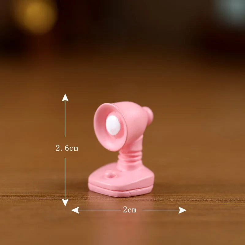 Cute Resin Cat Figurine Statue | Mini Home & Desk Decor