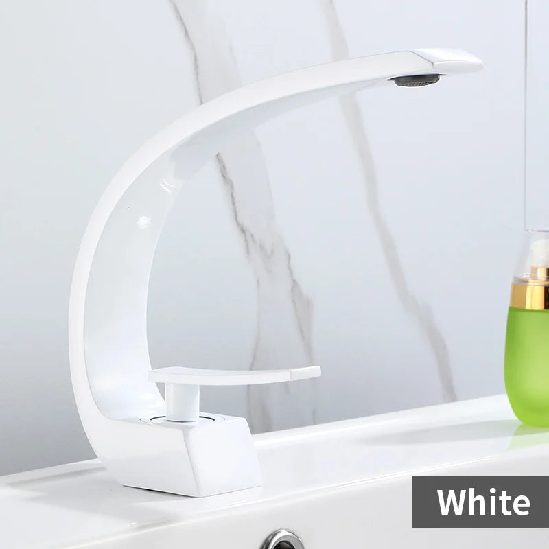 AOGUTU Waterfall Basin Faucet | Single Handle Black & Gold Tap